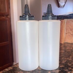 Reusable Squeeze Bottles for Kitchen Use